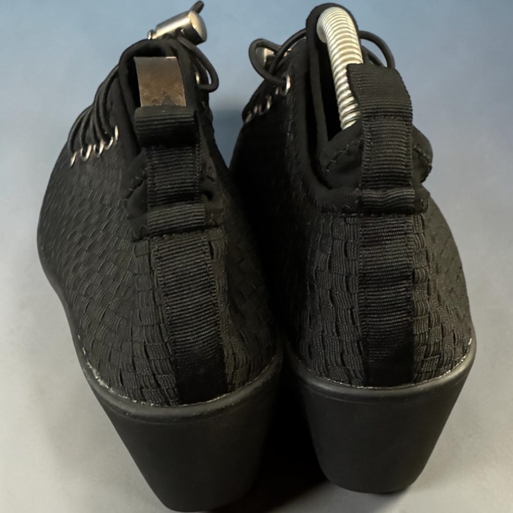 Steven by Steve Madden Base Black Woven Wedge Bungee Lace Sneakers Womens 8.5 - Picture 4 of 14